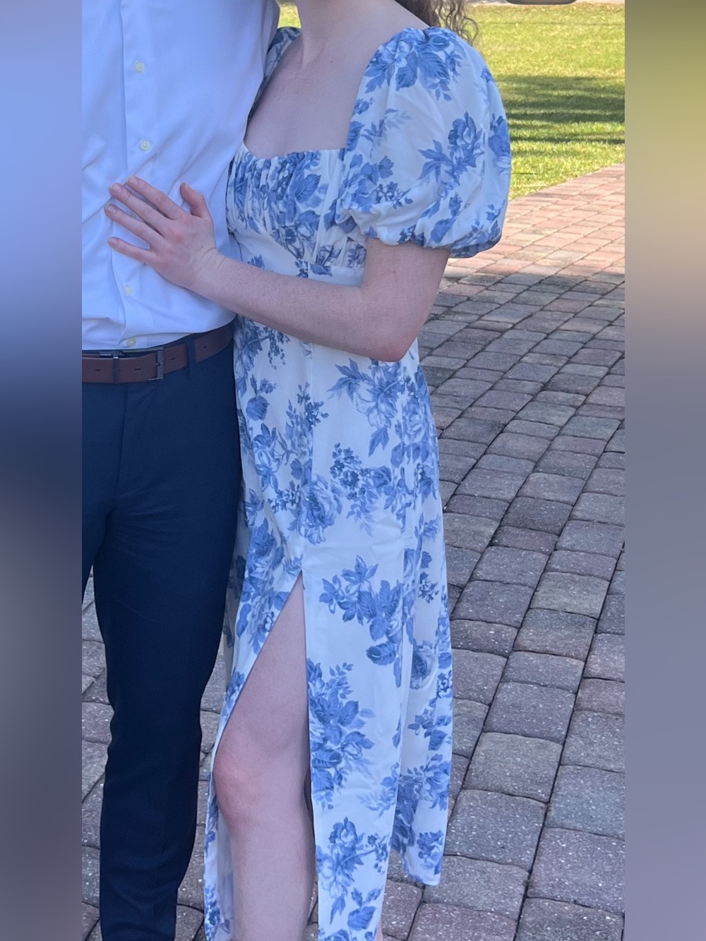 Abercrombie and Fitch Blue Floral Puff-Sleeve Midi Dress
